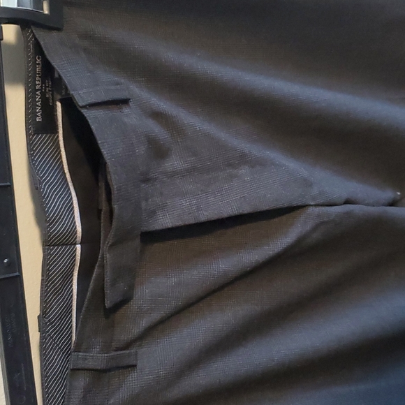Dark Grey Slim Fit Banana Republic Dress Pants - Picture 5 of 6